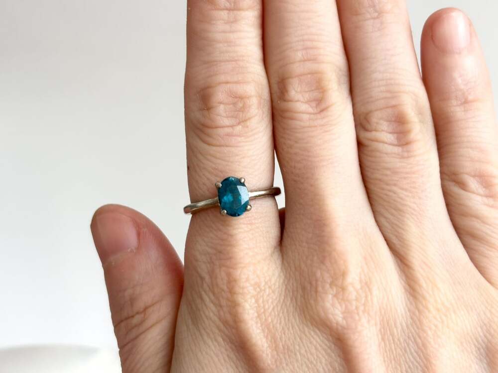 Kyanite Oval Cut Gemstone Solitaire Minimalist Sterling Silver 925 Vintage Ring - Picture 10 of 13